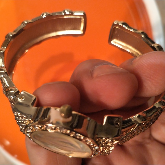 New without tags ladies watch - Picture 6 of 6